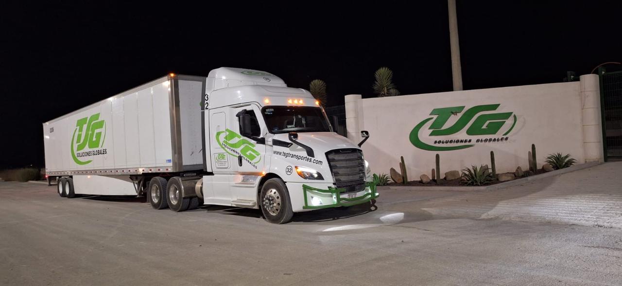 Camiones TSG Transportes equipados con tecnología GPS y rastreo 24/7